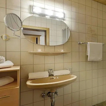 شقة In Near Spieljochbahn